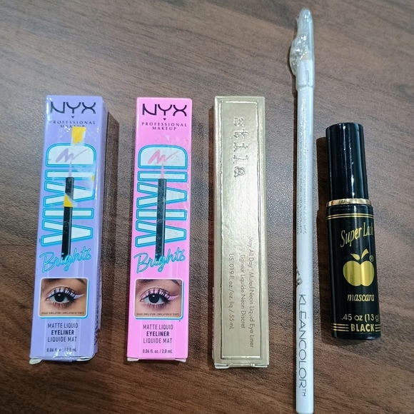 NYX Other - Make Up  Bundle.  4 Eyelines and 1 Black mascara
